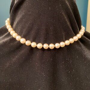 16" STRAND OF FRESHWATER PEARLS, KNOTTED WITH 14K WHITE GOLD CLASP - APPRAISAL